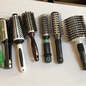 CURLMASTER ,REVLON,CONAIR various size blow out brushes , round and vent 7 total
